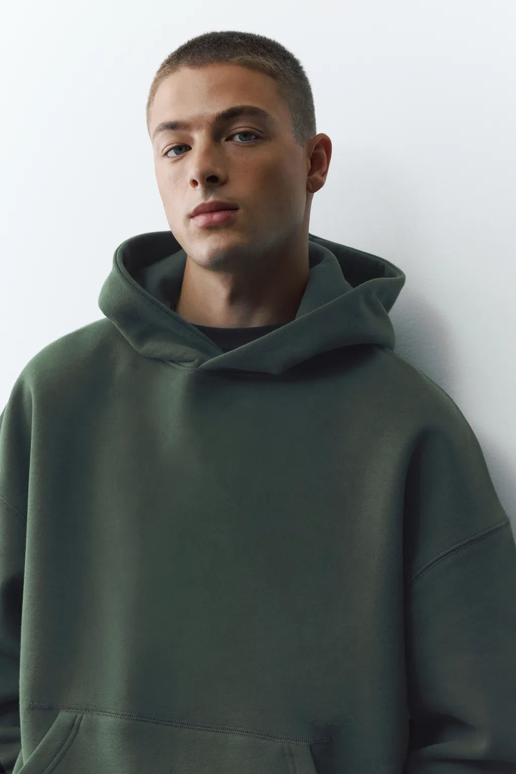 Sweat boxy à capuche